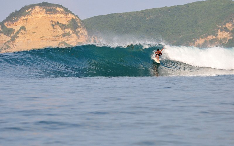 Why a Professional Website Matters for Your Surf School — Gerupuk Beach Inside
