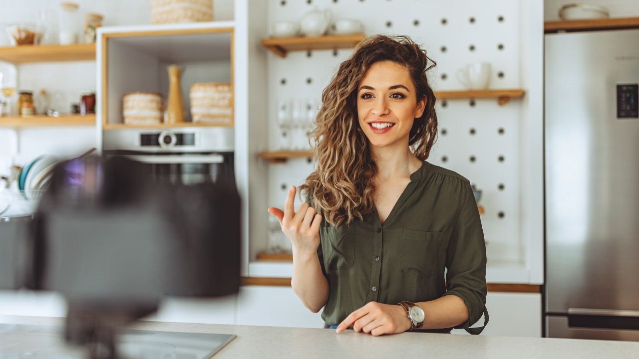 The Role of Social Media in Brand Growth — Woman In Business Social Media
